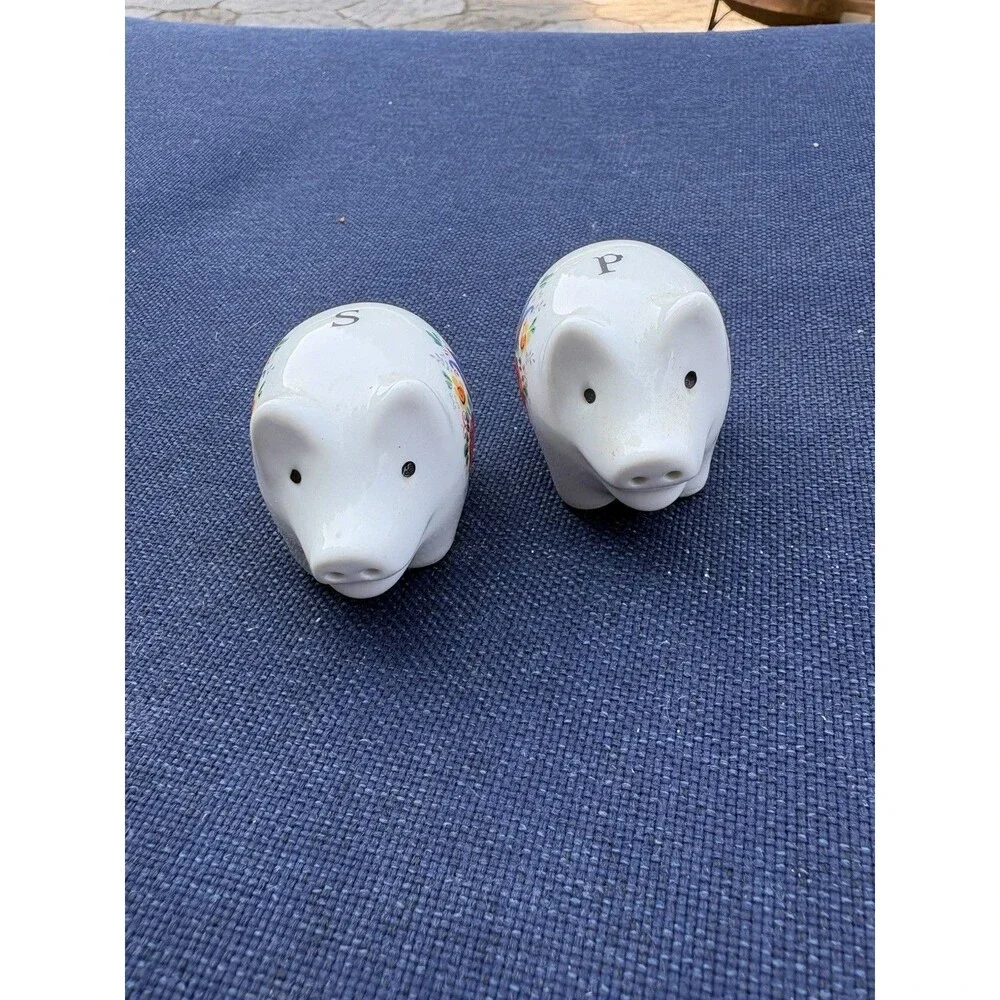 Vintage Reutter Germany Salt & Pepper Pig Shakers Labeled Figurines Figure Set